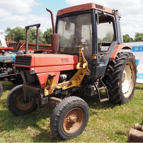 1537 - Case 885 XL tractor. Runs and drives, showing 6493 hours, c/w loader brackets. Reg. D407 OWJ. V5 and... 