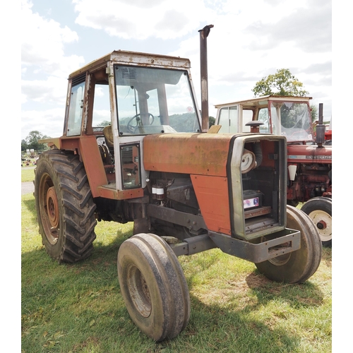 1541 - Massey Ferguson 698 tractor. Starts and runs, showing 5831 hours. Serial no. 5207127. Reg. USO 129X