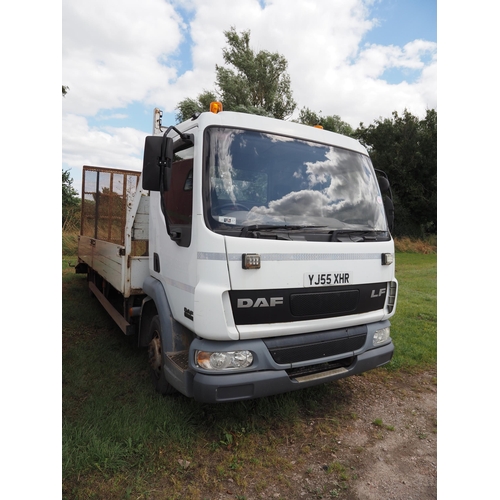 1562 - DAF beaver tail 7.5 ton lorry with ramp. MOT until 31/05/25. Reg. YJ55 XHR. V5 and key in office