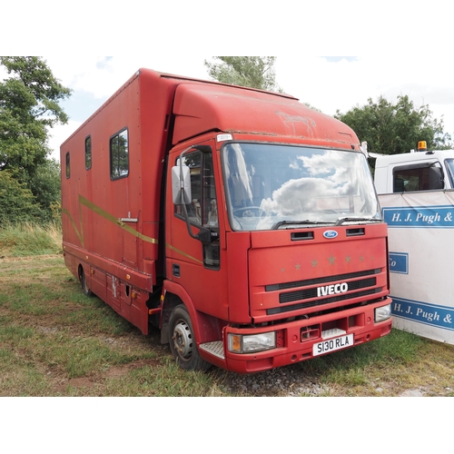 1563 - Iveco 75E14 horse box with living. Showing 152716 km. Diesel pump has been fully refurbished, steels... 