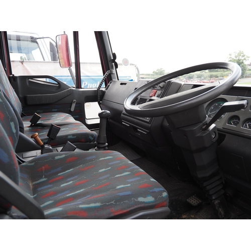 1563 - Iveco 75E14 horse box with living. Showing 152716 km. Diesel pump has been fully refurbished, steels... 