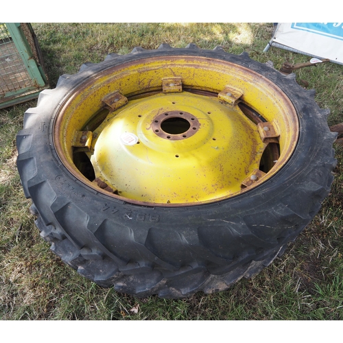 1874 - John Deere row crop wheels and tyres 9.5 R44