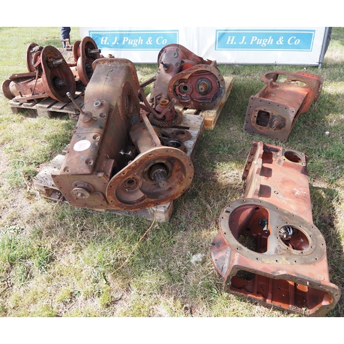 1877 - Nuffield 1060 tractor parts. Gearboxes, trumpets, diff, brake pedal assembly and foot plates