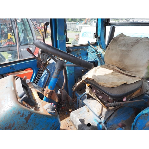 1510 - Ford 6610 4wd tractor. C/w loader, runs and drives, showing 9739 hours. Reg. JCG 214X