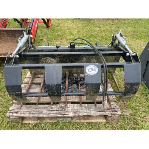 1514A - Log grab attachment for front loader