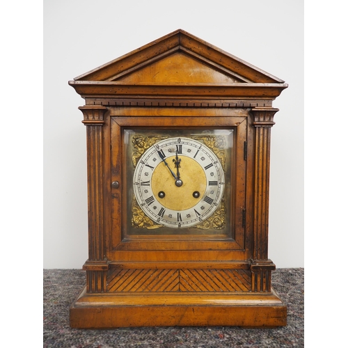 73 - Deutsche Reich over mantle clock with brass face in walnut case 15