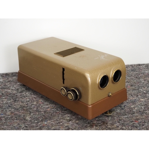 54 - The Hawk MK V vintage projector