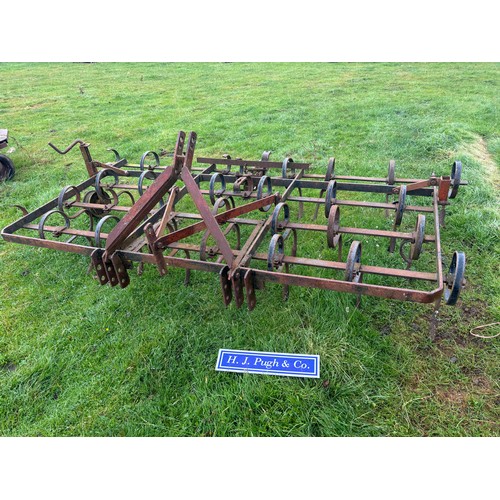 147 - Spring tine cultivator 9ft