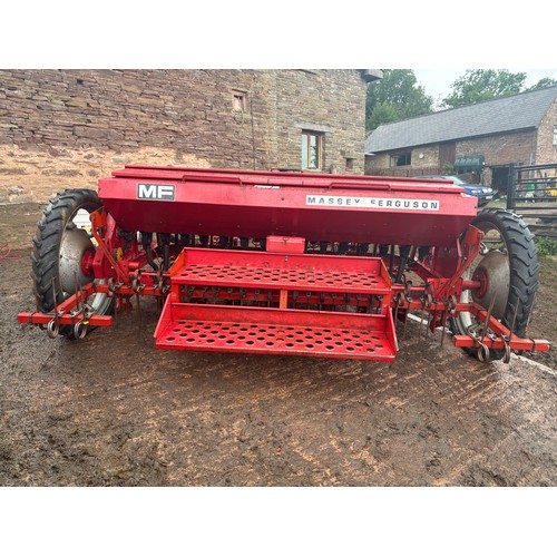 181 - Massey Ferguson 30 drill