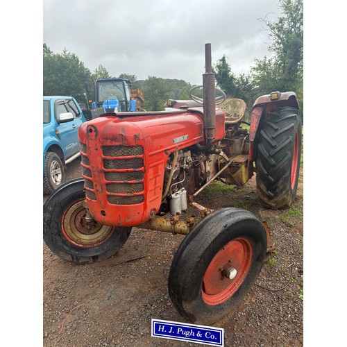 187 - Zetor 4011 tractor. Runs and drives