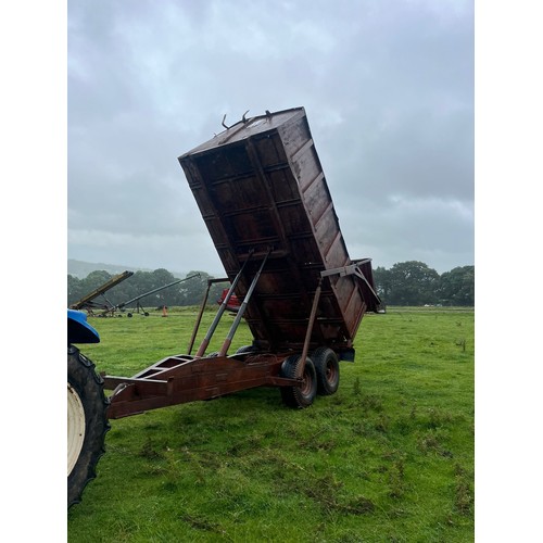 199 - Twin axle tipping trailer 13ft. In working order