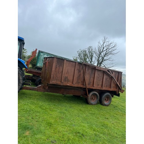 199 - Twin axle tipping trailer 13ft. In working order