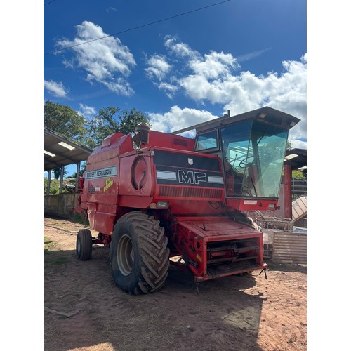 186 - Massey Ferguson 835 combine and 15ft power float header, barn stored. reg C816 JTL