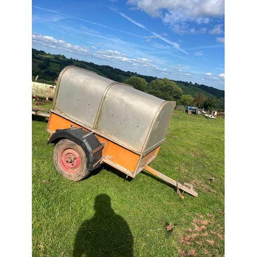 83 - Single axle trailer