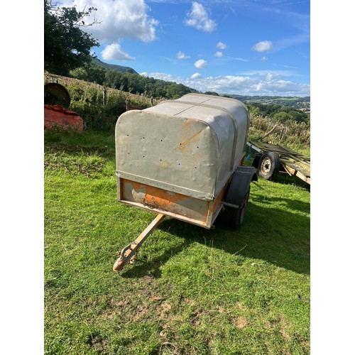 83 - Single axle trailer