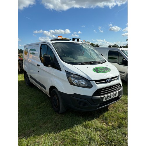 1550 - Ford Transit Custom. Runs and drives. Showing 145,135 miles.
Reg HK14 SPV. Key in office