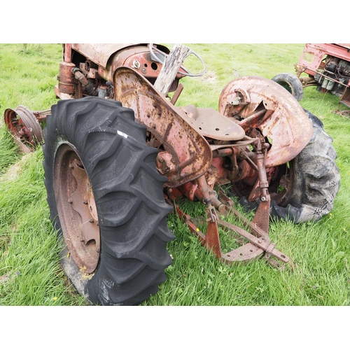 92 - David Brown 30C Cropmaster tractor for spares. Reg. PMA 534