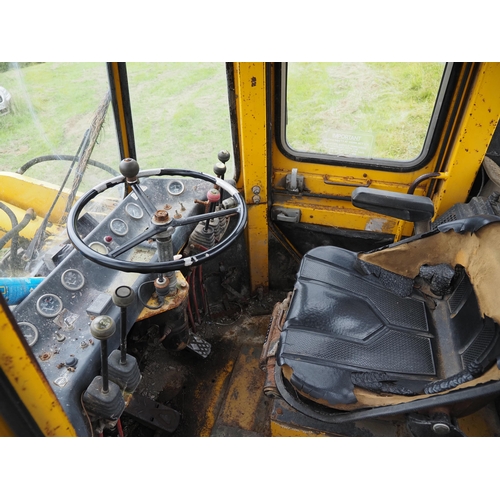 210 - Bray loading shovel. Runs, showing 1183 hours. Reg. F239 LLG