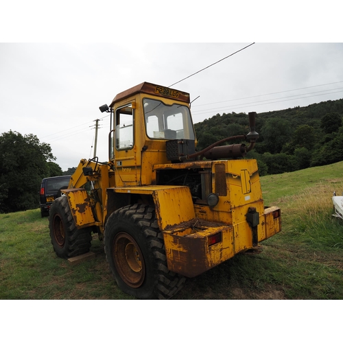 210 - Bray loading shovel. Runs, showing 1183 hours. Reg. F239 LLG