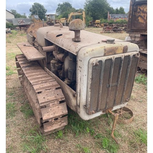 292 - Caterpillar R2 crawler with PTO, engine free. Quite original