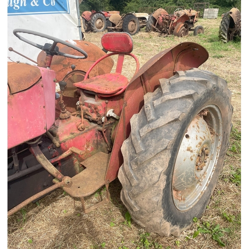 308 - International 434 tractor. B12201. Reg. GER 959E