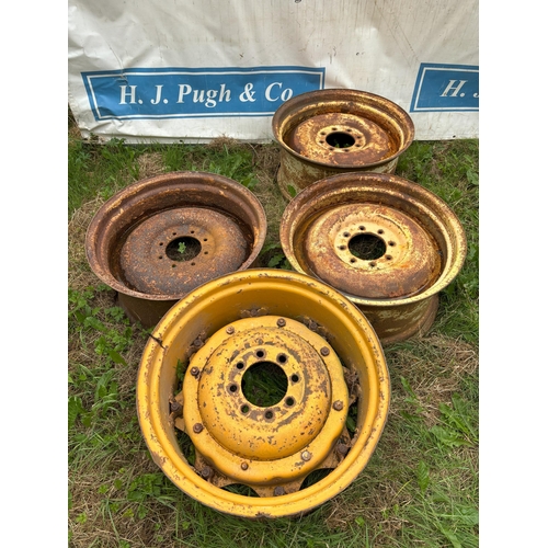 100 - Implement wheel centres