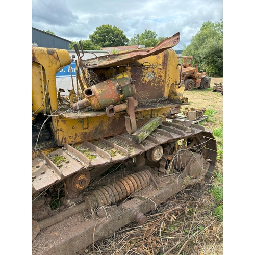 124 - Caterpillar D6 B crawler for restoration sn 44A4820