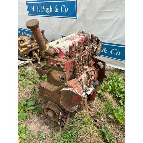 151 - Perkins P4 cylinder engine