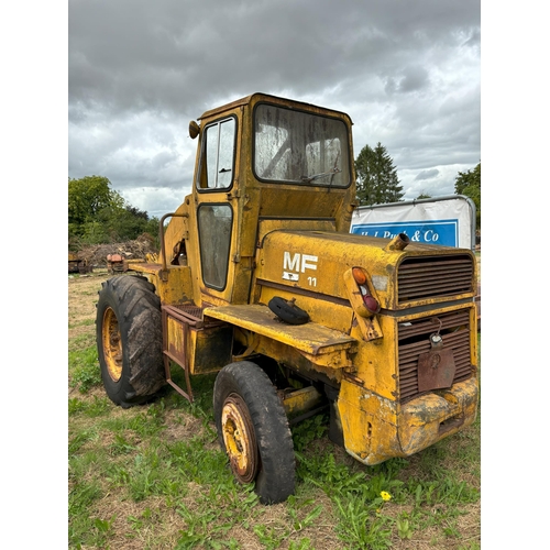 157 - Massey Ferguson 11 loading shovel, spares