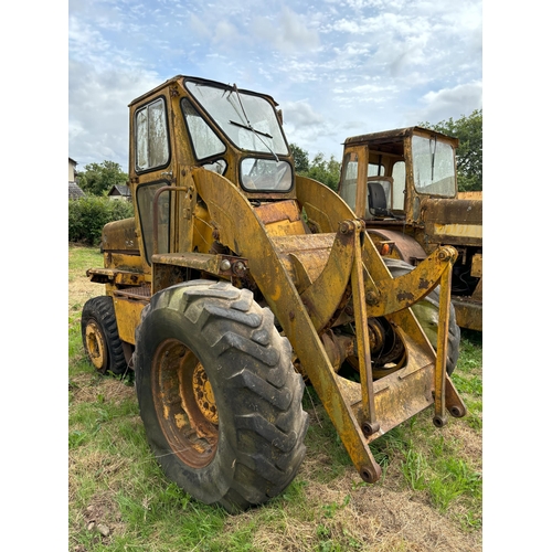 157 - Massey Ferguson 11 loading shovel, spares