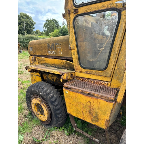 157 - Massey Ferguson 11 loading shovel, spares