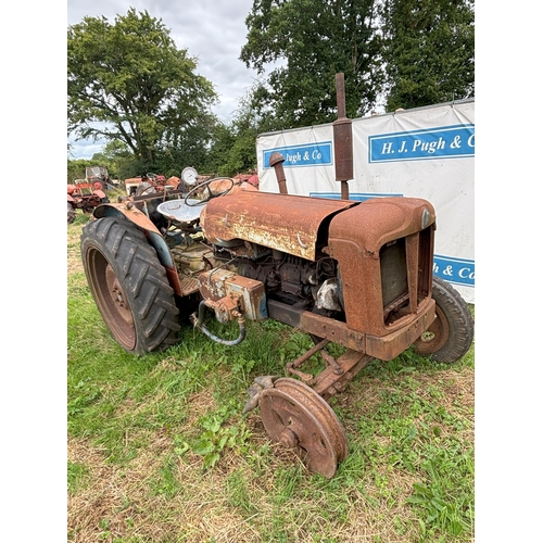 172 - Fordson major tractor, with Boughton HDF 2H winch, pulley drive to hydraulic pump