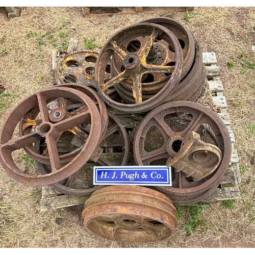 240 - Idler wheels - pallet