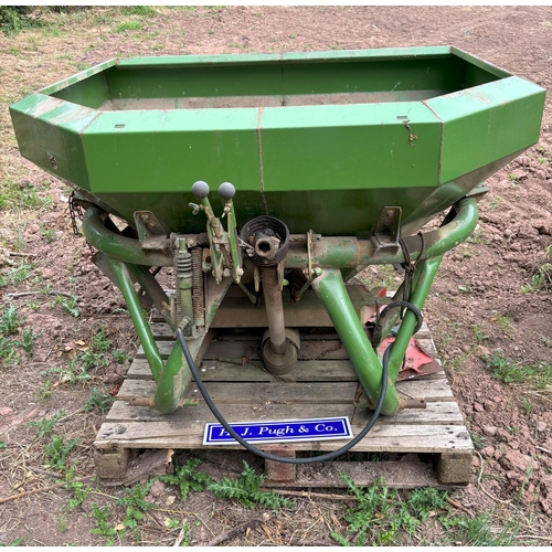 318 - Amazone fertiliser spreader