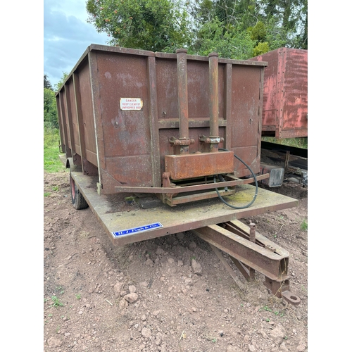 321 - Flat bed trailer with tipping body