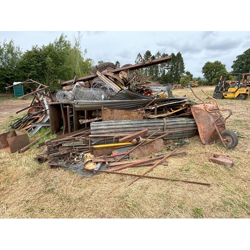 373 - Heap of scrap iron