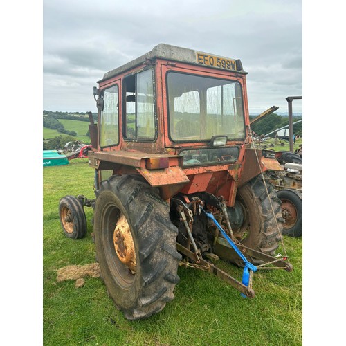 190 - Universal U640 Tractor. Was running when stored but currently not running. Fitted with power steerin... 