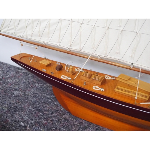 14 - Wooden sailing yacht 50