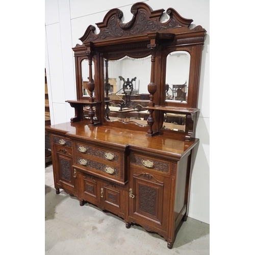 483 - Edwardian mirror back sideboard with carved detailing in mahogany H95