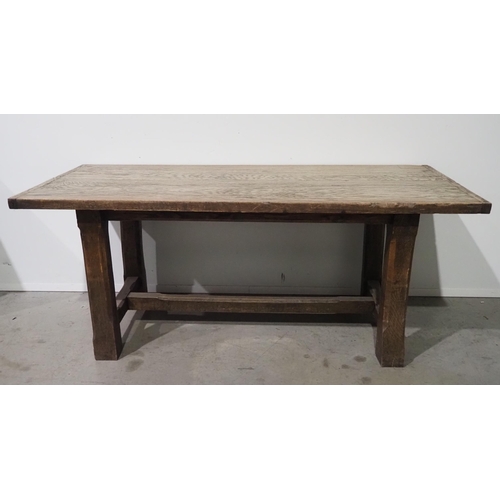 531 - Solid oak refectory style pub table H30