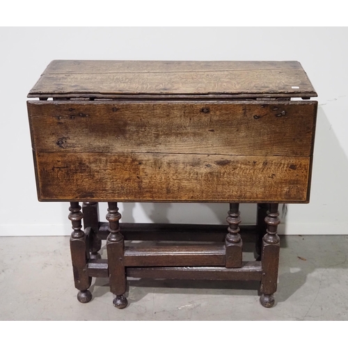 519 - Georgian oak single sided gate leg table with drawers either side H28