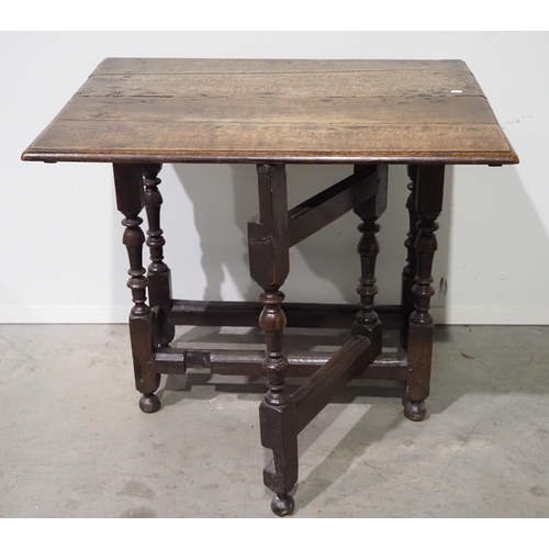 519 - Georgian oak single sided gate leg table with drawers either side H28