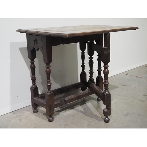 519 - Georgian oak single sided gate leg table with drawers either side H28