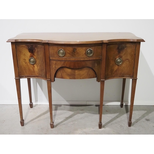 521 - Georgian serpentine front sideboard in mahogany on spade feet with key H35