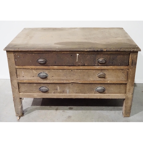 487 - Vintage architects chest with 3 drawers H31