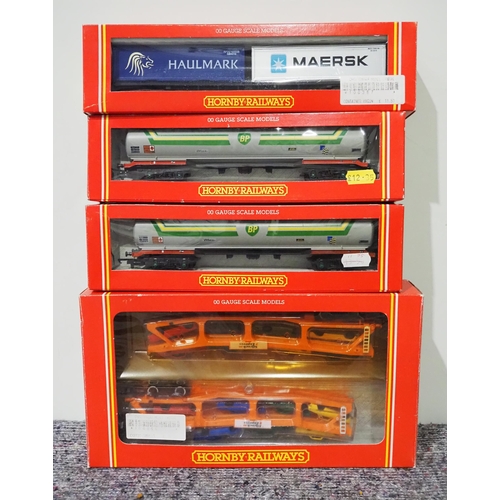 7 - Hornby OO gauge model carriages - 4