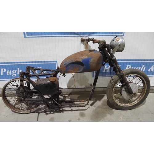 130 - Triumph Thunderbird 6T rolling chassis. 1958. 649cc
Comes with continuation logbook and part of old ... 