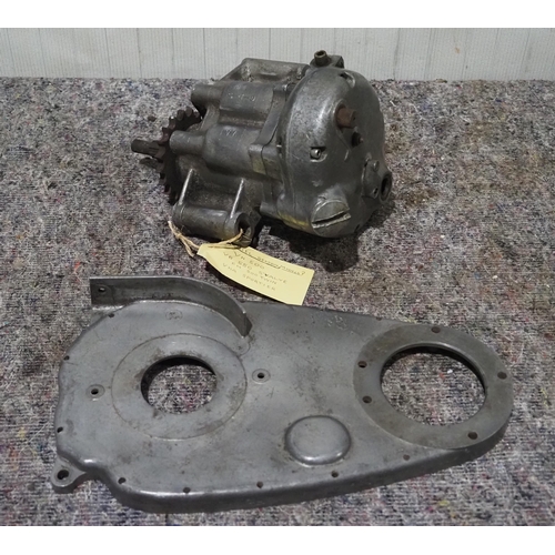 132 - Ariel VH 500 gearbox and BSA inner primary case