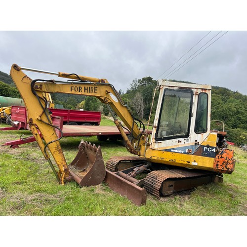 211 - Komatsu PC40 4.0T mini excavator. Spares