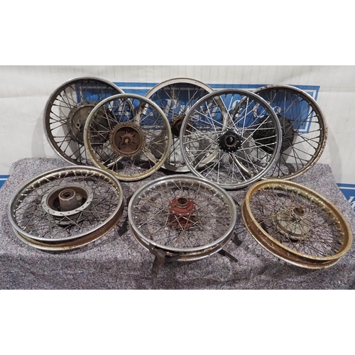 639 - Assorted motorcycle wheels - 8